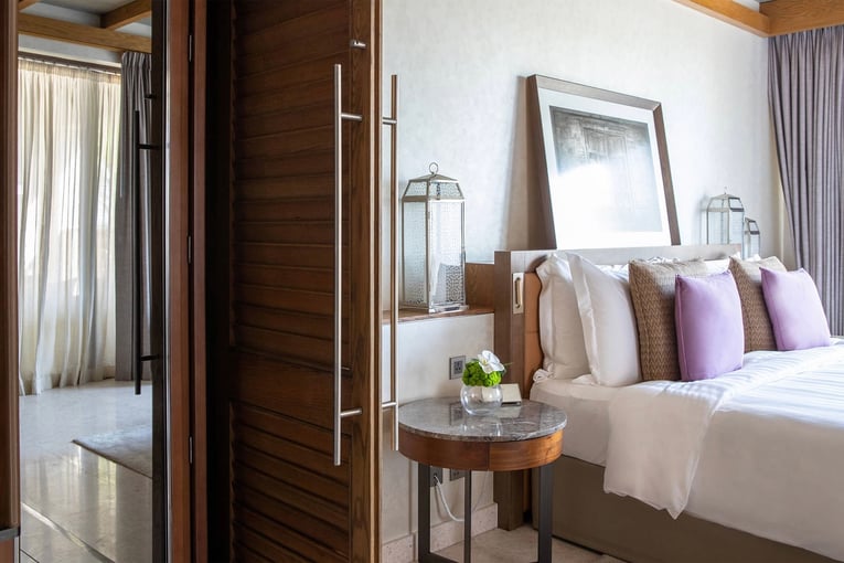 Jumeirah Al Naseem jumeirahalnaseemresortdeluxe_bedroom_169_landscape