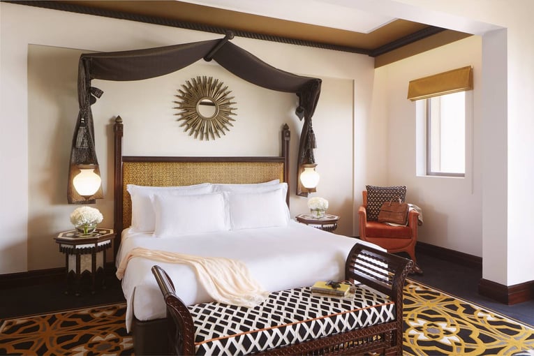 Jumeirah Al Qasr medium_resolution_150dpijumeirah-al-qasr--junior-ocean-suite--bedroom-2