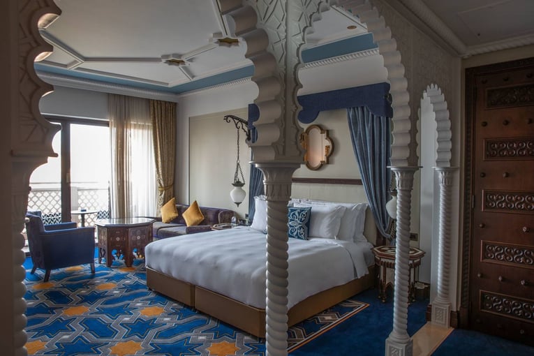 Jumeirah Al Qasr medium_resolution_150dpijumeirah-al-qasr--ocean-deluxe-bedroom-king-1