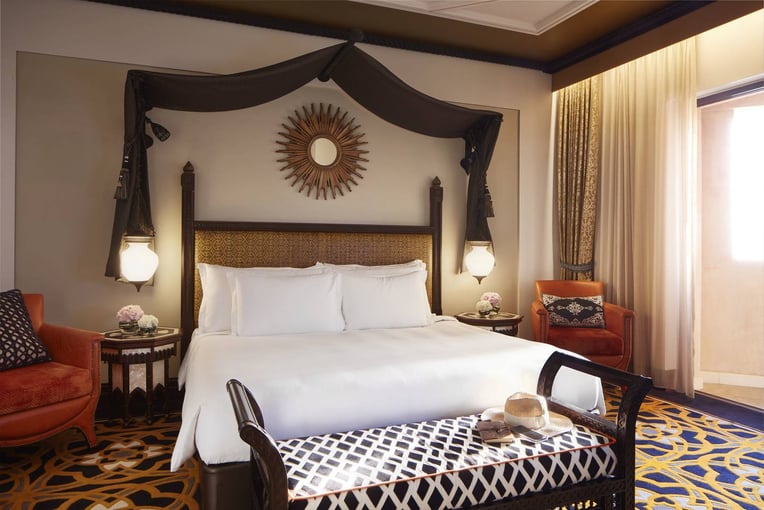 Jumeirah Al Qasr medium_resolution_150dpijumeirah-al-qasr--one-bedroom-ocean-suite--bedroom