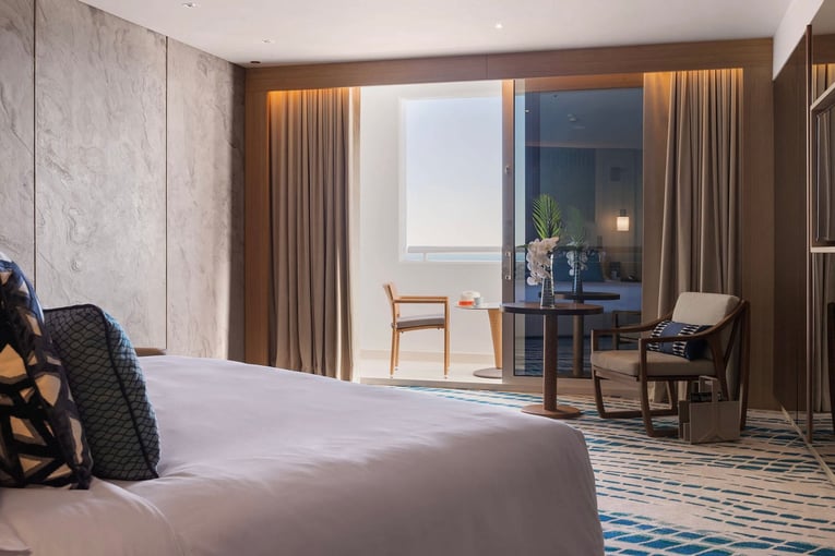 Jumeirah Beach Hotel high_resolution_300dpi-jumeirah-beach-hotel-ocean-deluxe-bedroom_16-9_landscape