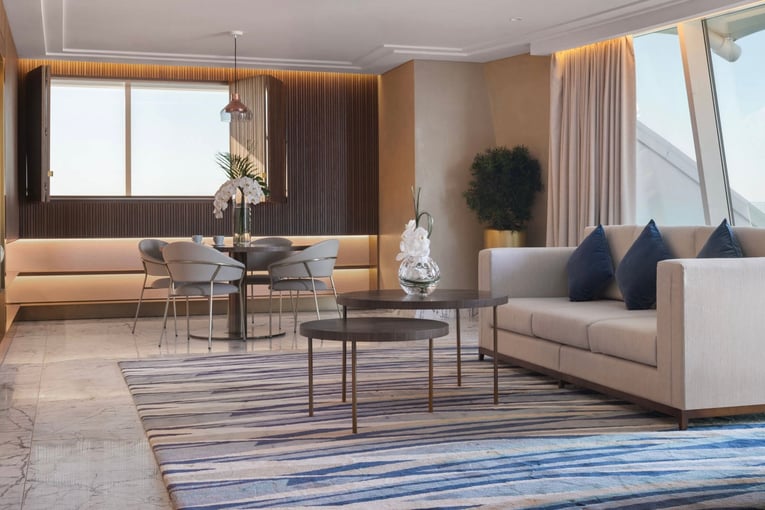 Jumeirah Beach Hotel jumeirah-beach-hotel--presidential-suite-living-room2