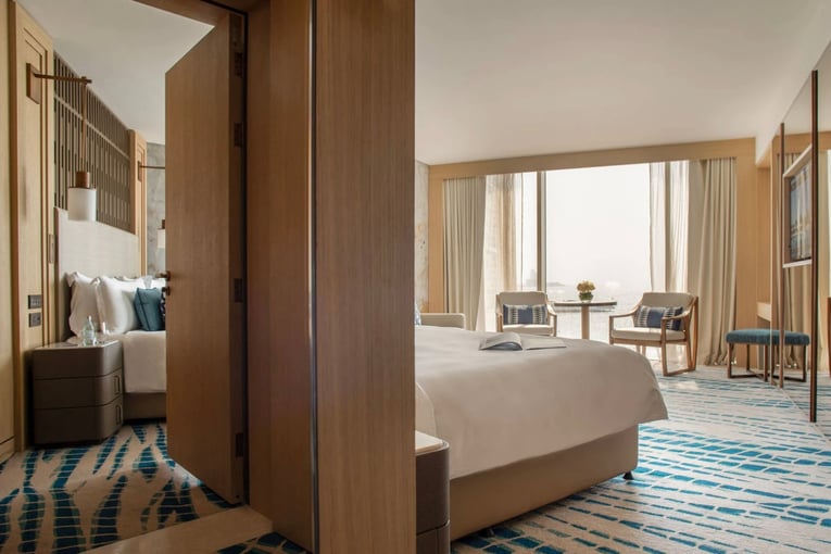 Jumeirah Beach Hotel jumeirah-beach-hoteltwo-bedroom-ocean-family-roombedroom_landscape