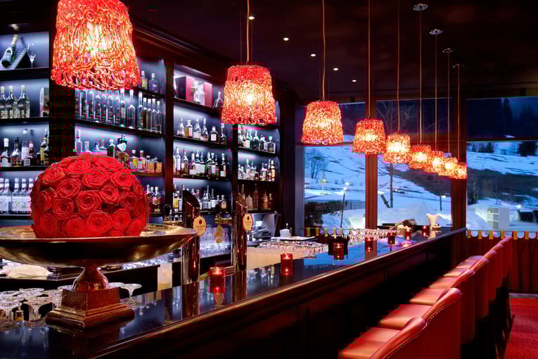 Kempinski Hotel Das Tirol kempinski-hotel-das-tirol_rubin-bar_theke