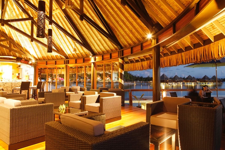 Kia Ora Resort & Spa Bar-vue-ensemble