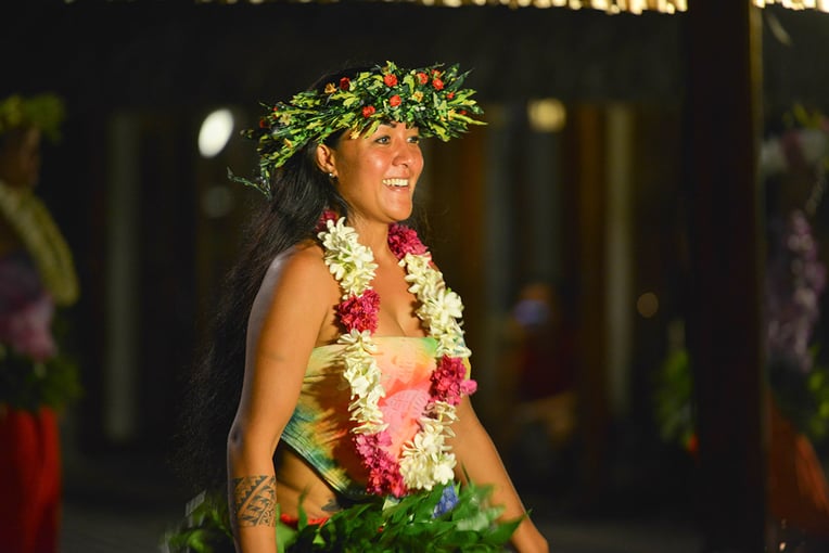 Kia Ora Resort & Spa Show-danse-7 2