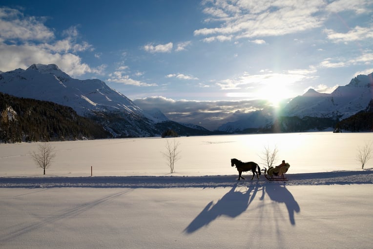 Kulm Hotel St. Moritz csm_en_kutsche_winter___2__smaller_261d18b5b5