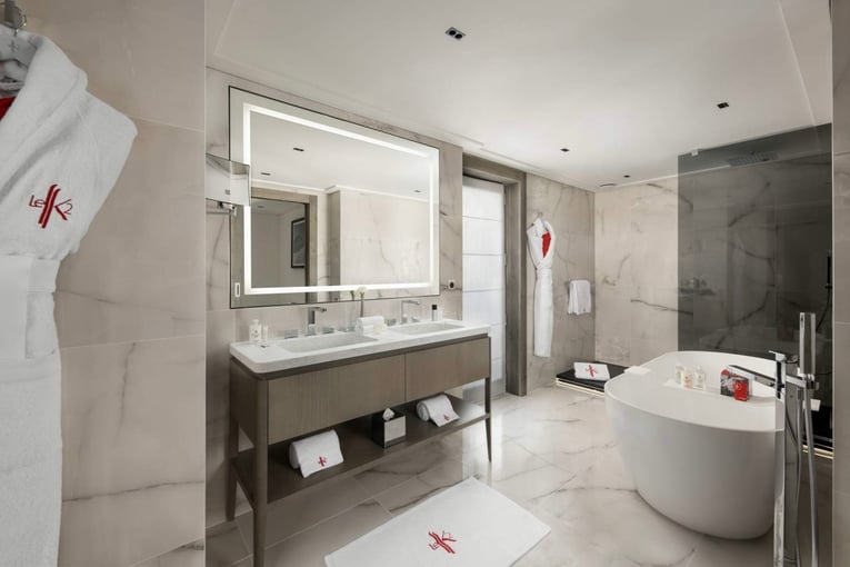 Le K2 chogori k2_chogori_chambre_superieure_salle_de_bain