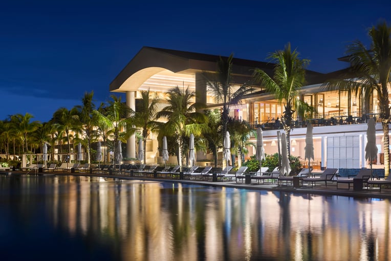 Le Meridien Ile Maurice md-mrumd-meridien-main-pool--37343-38302_Classic-Hor