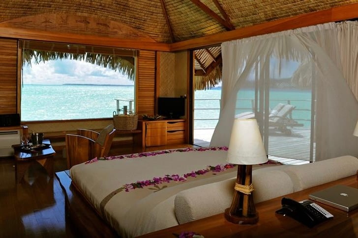 Le Tahaa   le-taha-a-island-resort-spa-bora-bora-overwater-suite