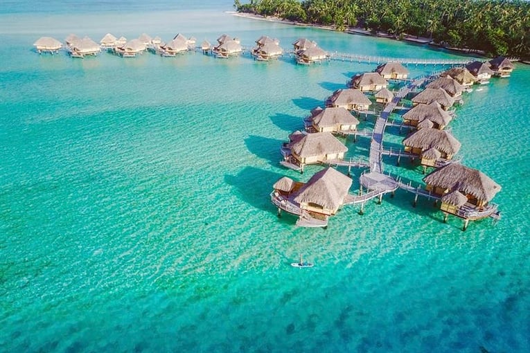 Le Tahaa le-taha-a-island-resort-spa-overwater-suites