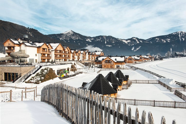 Leading Family Hotel & Resort Dachsteinkönig | Exclusive Tours hotelgarten4-_danielajakob_