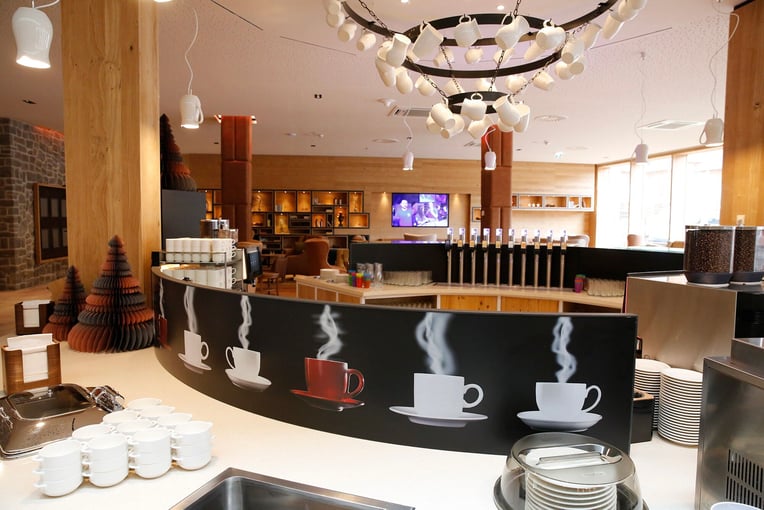 Leading Family Hotel & Resort Dachsteinkönig | Exclusive Tours restaurant-nachmittagsbueffet1