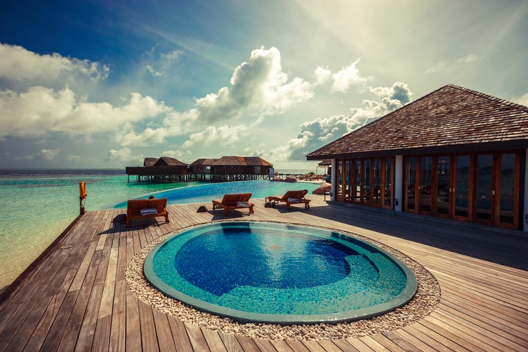 Lily Beach Resort & Spa Aqua Bar02