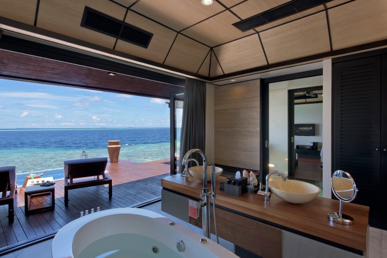 Lily Beach Resort & Spa Deluxe Water Villa bathroom