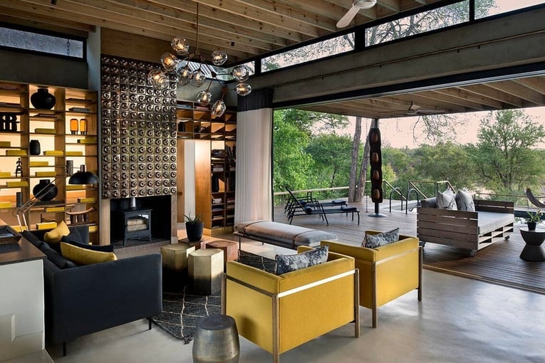 Lion Sands Ivory Lodge | Exclusive Tours lion-sands-ivory-lodge-lounge