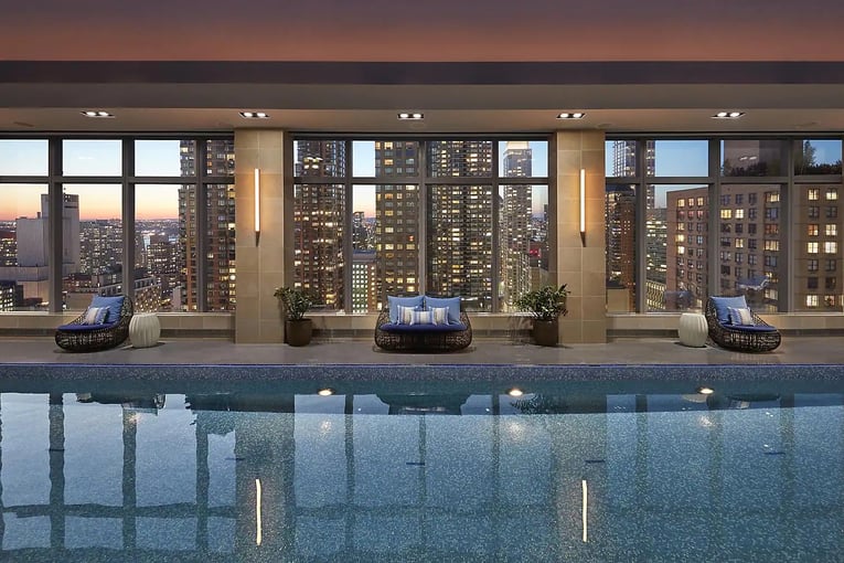 Mandarin Oriental New York new-york-2017-wellness-pool-dusk-02