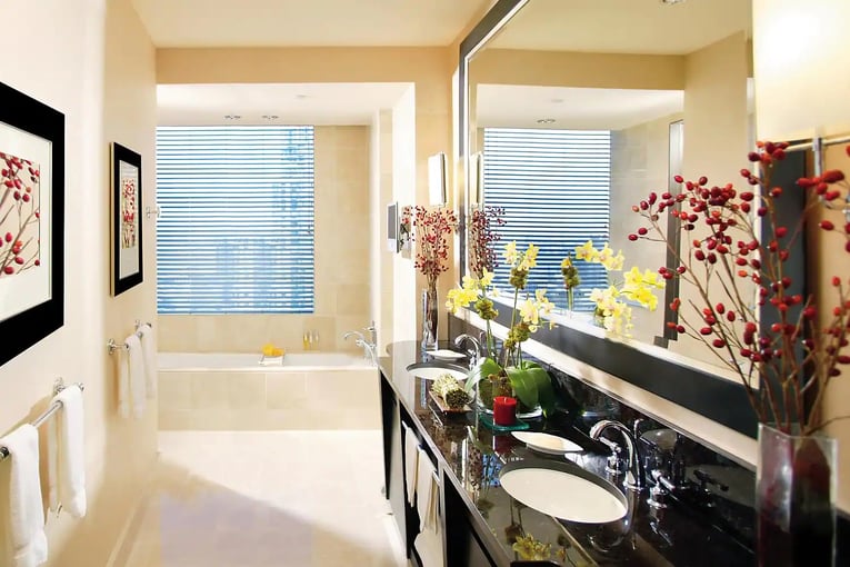 Mandarin Oriental New York new-york-room-room-premier-hudson-river-view-bathroom