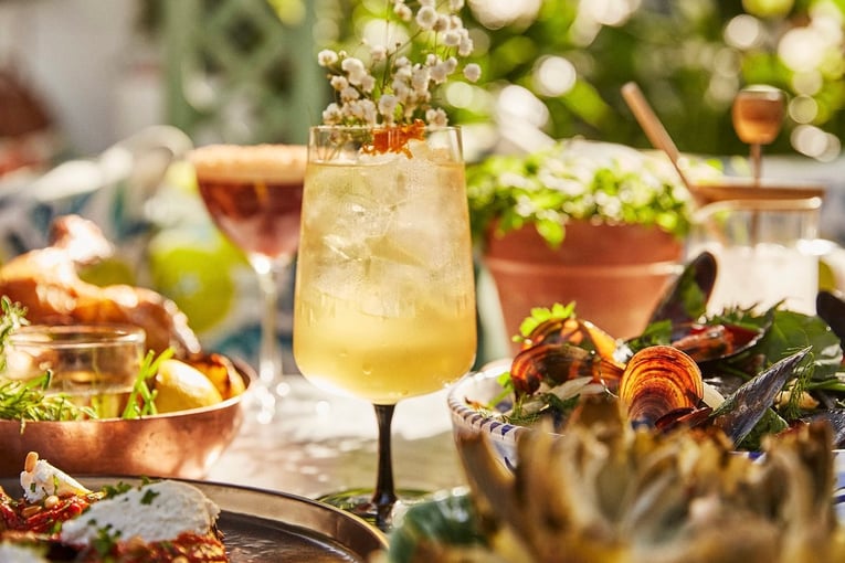 Marbella Club EAT DRINK comida-patio-157-a1-low_standard