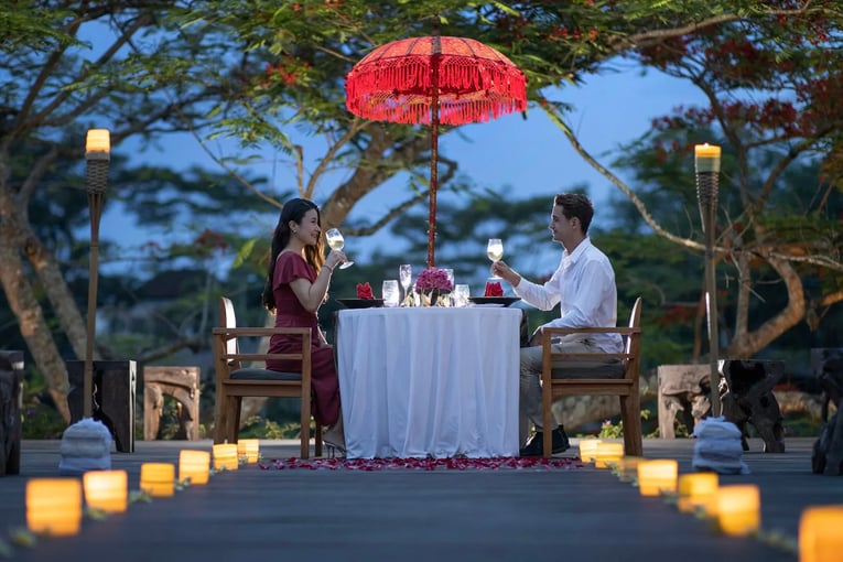 Maya Ubud Resort & Spa 20220425-romantic-dinner-full-2