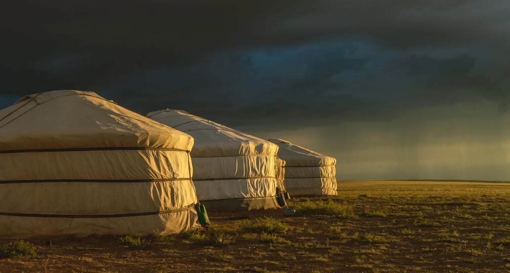 Mongolsko Three Camel Lodge shutterstock_595719743