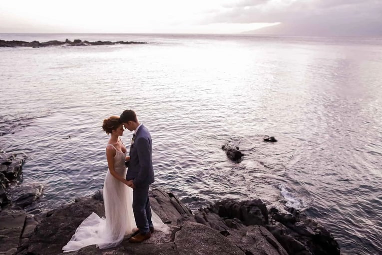Montage Kapalua Bay BK-Cliff-House-Bride-Groom-Rocks.jpg