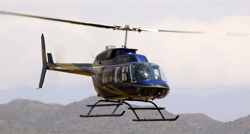 Na hory helikoptérou_bell-206-1