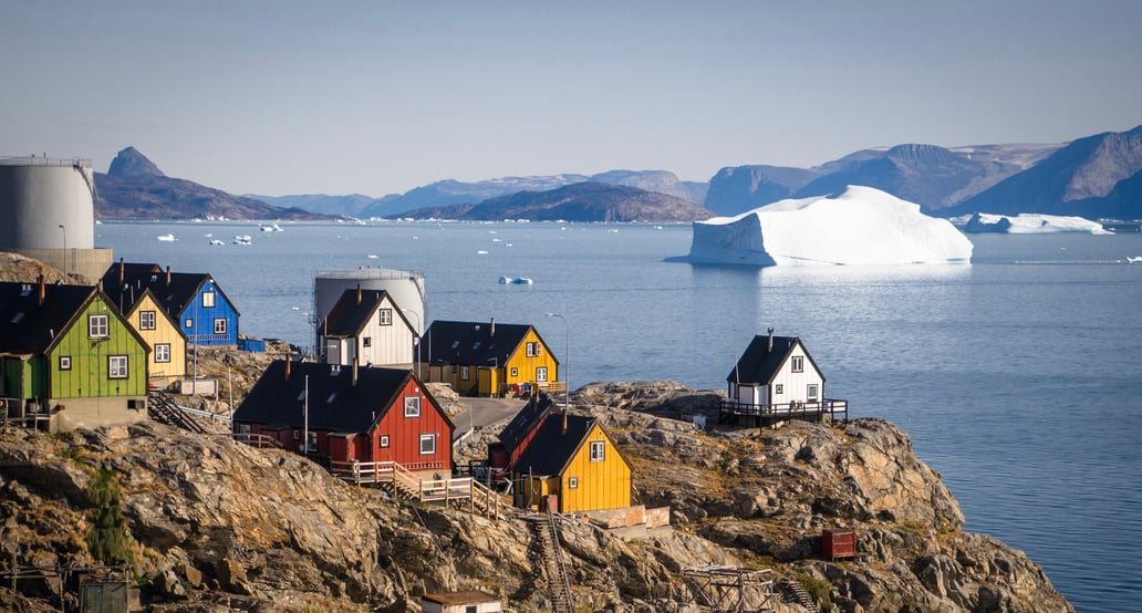 Nejzajímavější golfová hřiště_Grónsko_Uummannaq_shutterstock_1481815085
