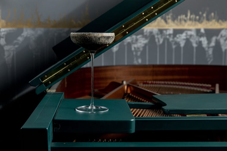Nolinski Paris bar-a-cocktails-nolinski-paris-hotel-5-etoiles-luxe-dark3