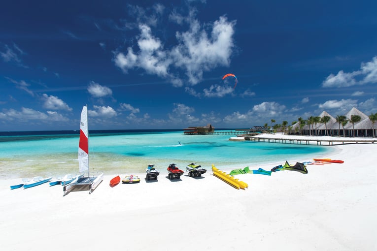 OZEN LIFE MAADHOO - Water Sports