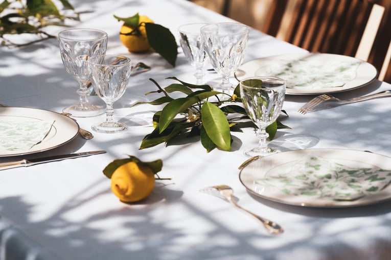 One&Only Aesthesis, Řecko – Glyfada | Exclusive Tours ooaa-dining-table-details