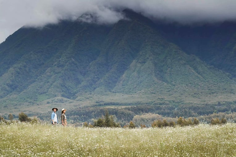 One&Only Gorillas Nest oogn-lifestyle-couple-landscape-mountains