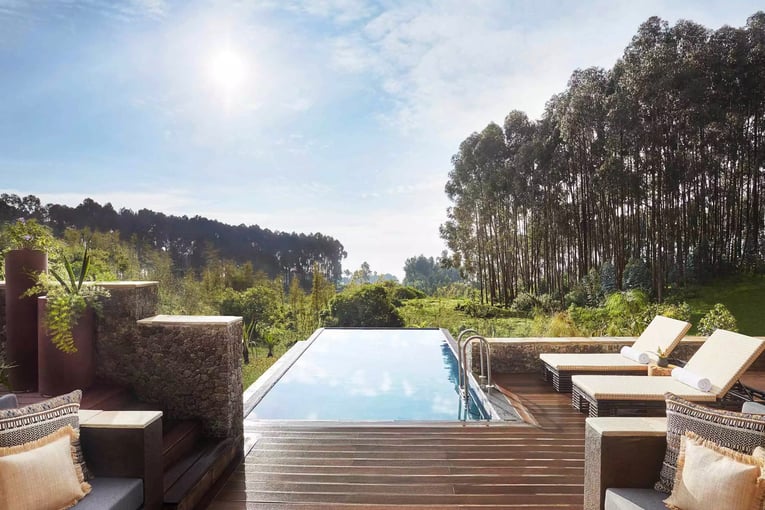 One&Only Gorillas Nest oogn-silverback-suite-pool-view-1