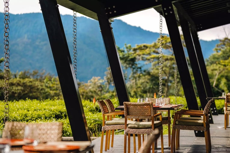 One&Only Gorillas Nest oonh-dining-room-terrace-reverse-1