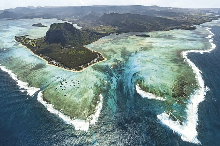 One&Only Le Saint Géran, Mauricius – Belle Mare | Exclusive Tours oolsg-underwater-waterfall-square