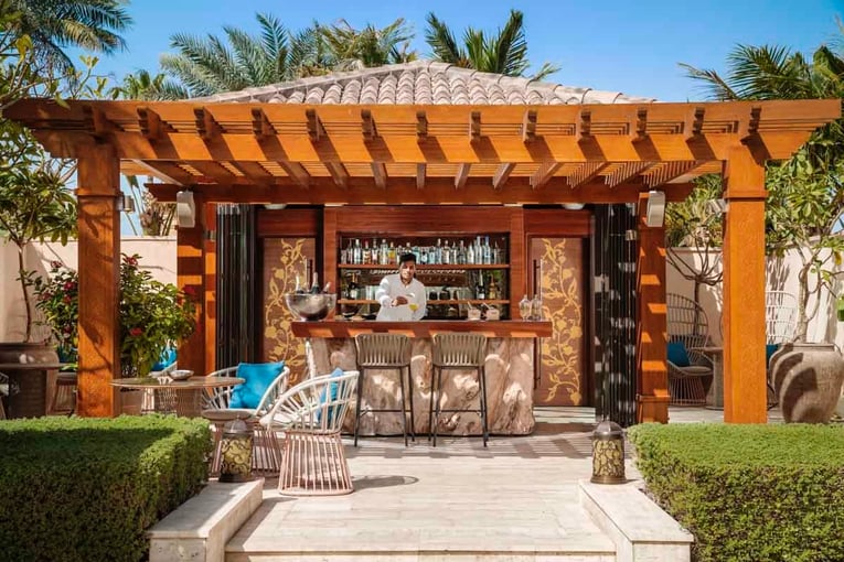 One&Only The Palm OO_ThePalm_Pool_Toolbar_Main-_0679_MASTER_Small