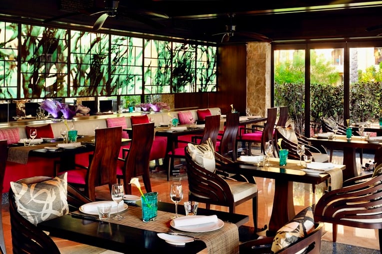 OneAndOnly_RoyalMirage_FAndB_Eauzone_DiningRoom_LR