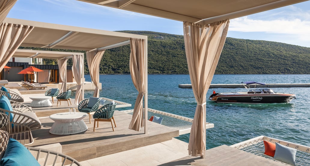 OneOnly_Portonovi_FB_TapasakeClub_Cabanas_1877_MASTER 2