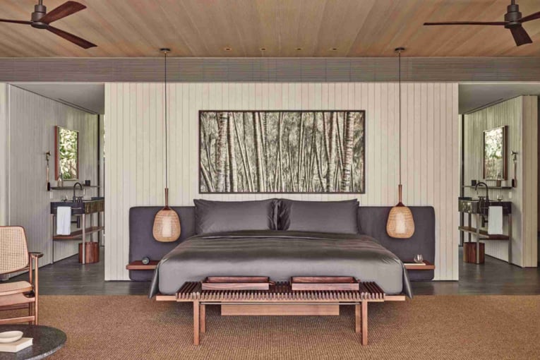 PATINA_MALDIVES_VILLA_TWO-B_SUNRISE_BEACH_POOL_BEDROOM-1