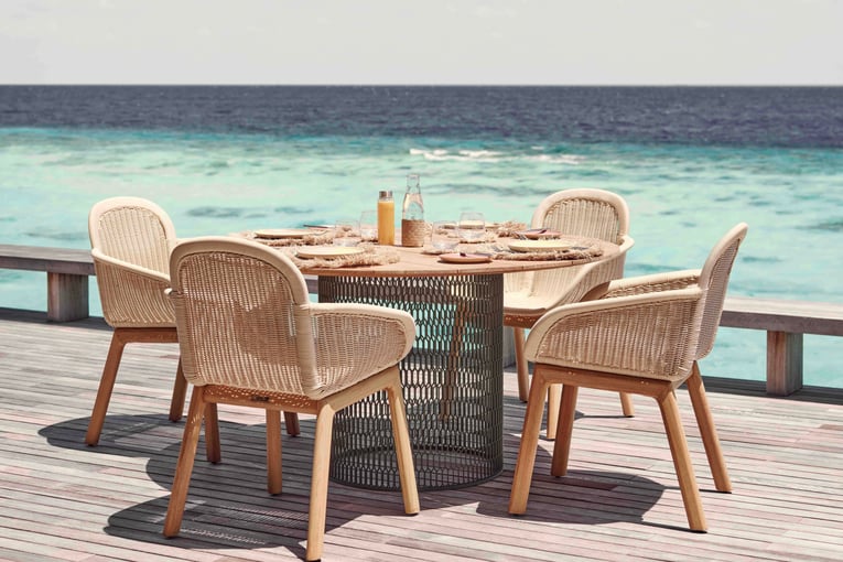 PATINA_MALDIVES_VILLA_TWO-B_SUNSET-WATER-POOL_LUNCH_SETUP