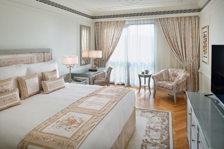 Palazzo Versace Dubai 2-bedroom-residence-bedroom-c6dacc