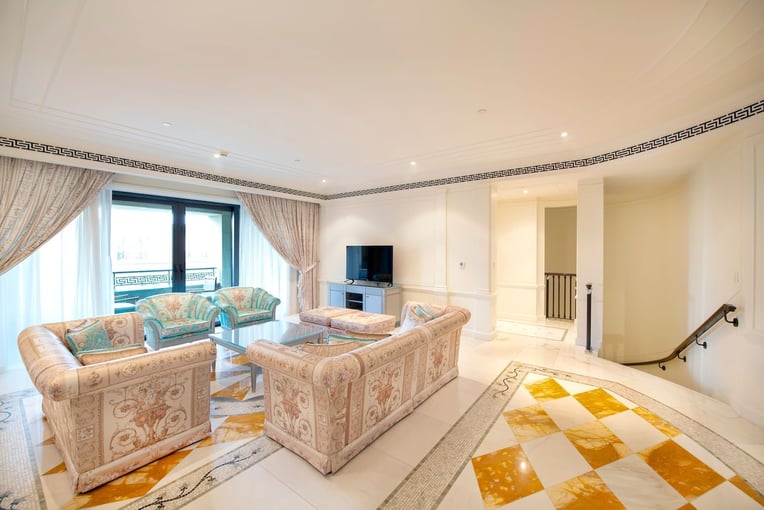 Palazzo Versace Dubai 3-bed-residence-upper-level-with-staircase-edited