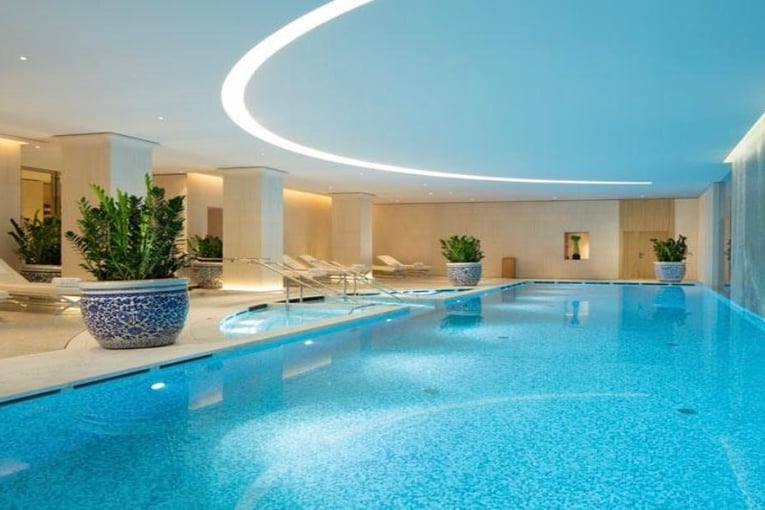 Peninsula Paris ppr-pool-708