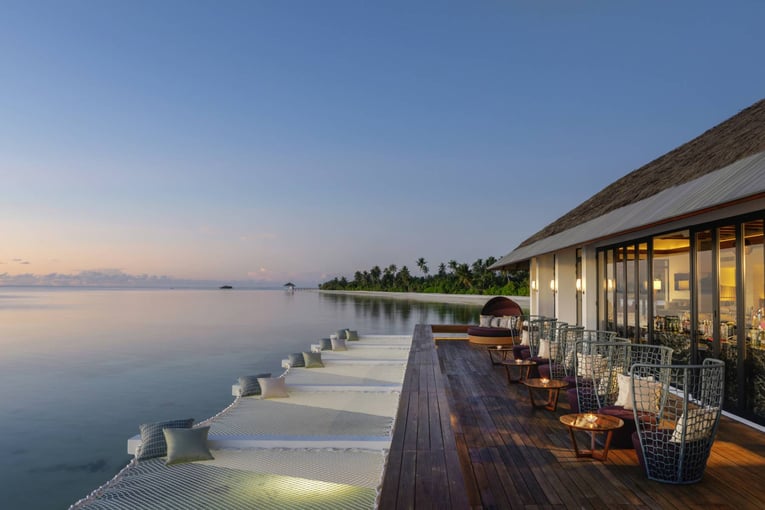 Pullman Maldives Maamutaa 38_Saffron-Affair-Hammock-Sunset-1