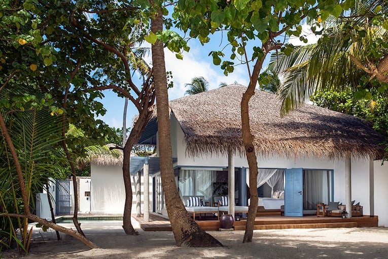 Raffles Maldives Meradhoo Resort RMM_1357788_Raffles_Maldives_Dhevanafushi_Beach_Villa_Exterior