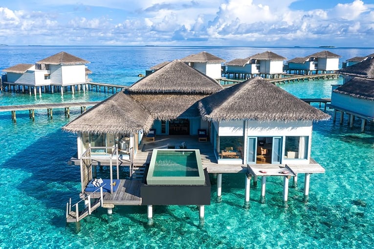 Raffles Maldives Meradhoo Resort RMM_1624703_Sunset_OW_Exterior
