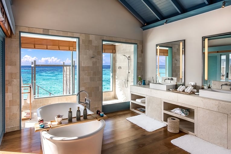 Raffles Maldives Meradhoo Resort RMM_1624711_OW_Bedroom