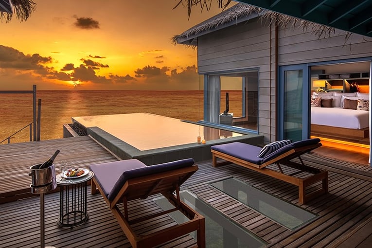 Raffles Maldives Meradhoo Resort RMM_1624716_Residence_Pool_View
