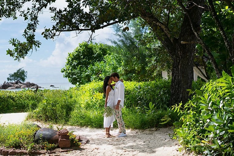 Raffles Seychelles RPS_Wedding-Couple