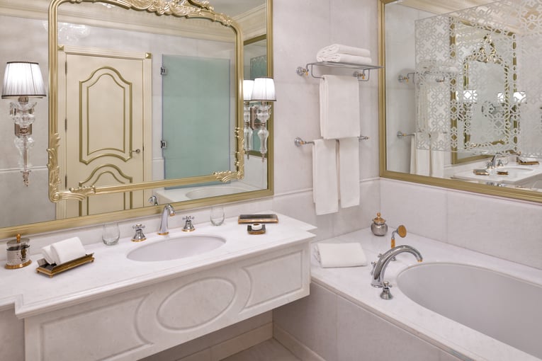 Raffles The Palm Pictures All rooms bathroom (3)